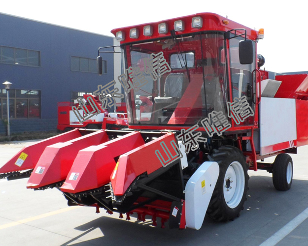 4 Row Corn Self-Walking Harvesting Machine