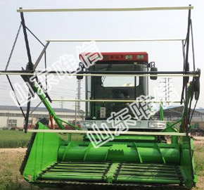 Wheat Harvester With Double Threshing Rollers