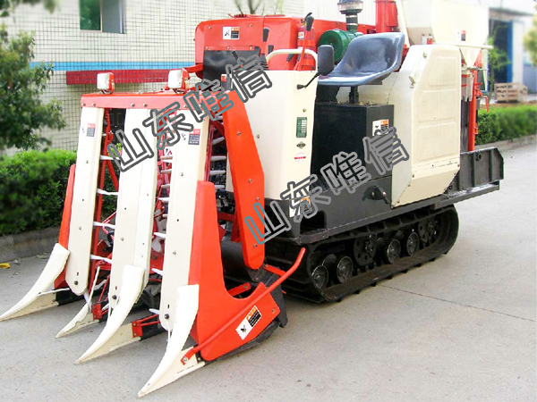 Half Feed Rice Combine Harvester