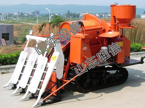 Half Feed Rice Combine Harvester