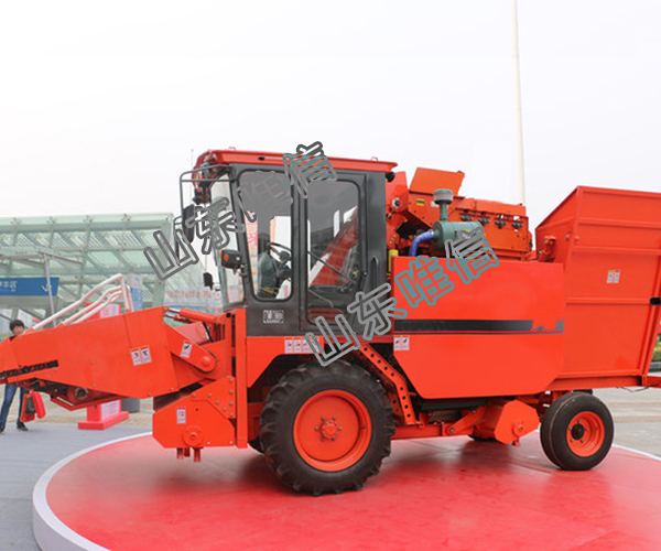  Self-Propelled Sweet Corn Harvester