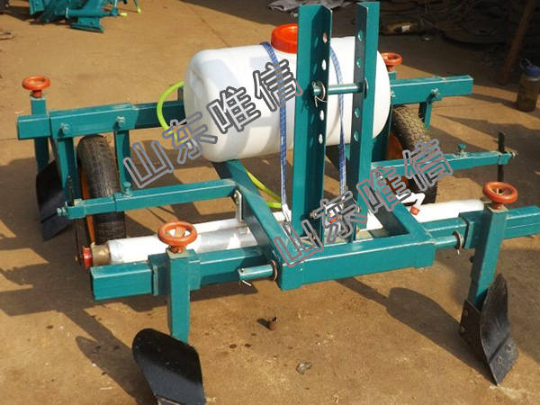 Peanut Planting Machine (Spread Fertilizer And Film Laminating )