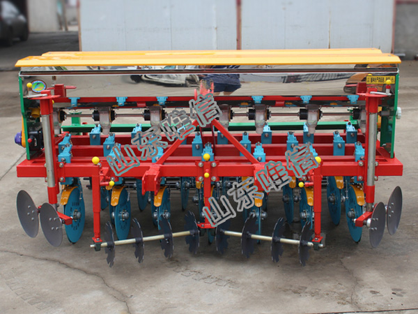 Pictures of 2BF-12 Wheat Seeder