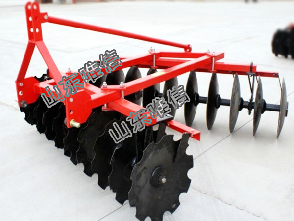 Heavy-Duty Disc Harrow