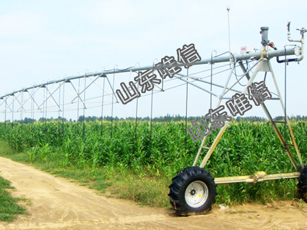 Lateral Move Center Pivot Agricultural Sprinkler Irrigation System 