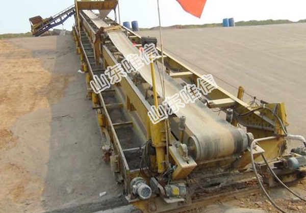 Engineering Dedicated Channel Lining Machine