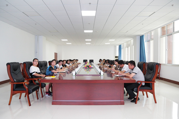 Cross-border E-commerce Team Business Skills Training Held By Jining City Industrial and Commercial Vocational Training School 