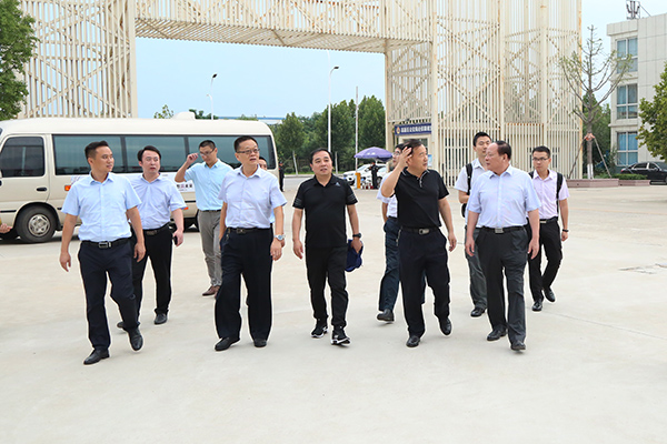 Warmly Welcome The Leaders Of the Ministry Of Industry And Information Technology And The Provincial Commission Of Economy And Information Technology To Visit Shandong Weixin