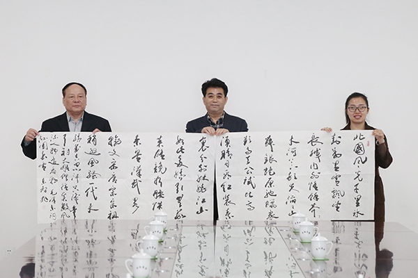 Warmly Welcome The Leaders Of Yankuang Group And Jining Film Industry Association To Visit The Shandong Weixin