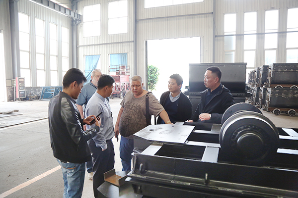 Warmly Welcome Russian Merchants To Visit Shandong Weixin For Purchase Mining Equipment