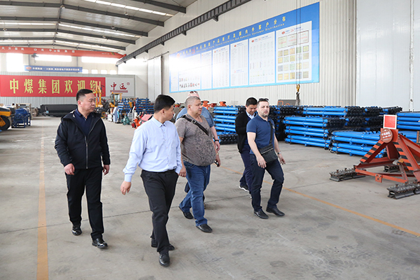 Warmly Welcome Russian Merchants To Visit Shandong Weixin For Purchase Mining Equipment