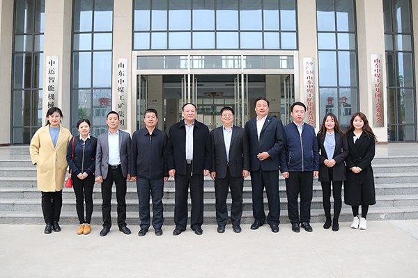 Warmly Welcome Beijing Expert Hu Changquan And His Entourage To Visit Shandong Weixi