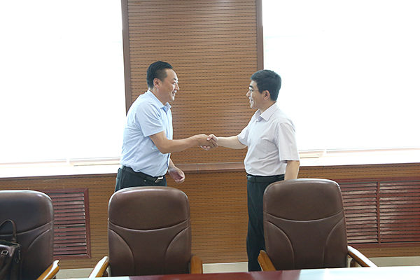 Shandong Weixin And Jining Technician College Held A School-Enterprise Cooperation Awarding Ceremony