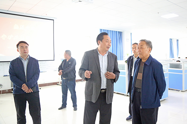 Warmly Welcome Jining Mining Industry Group Former Chairman Wang Yanlun And His Entourage To Visit Shandong Weixin