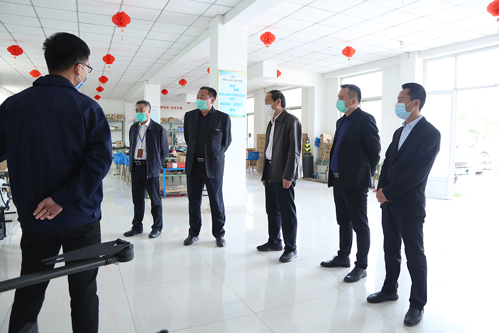 Warm welcome Jining High-tech Zone Private Enterprise Service Team Leaders visited Shandong Weixin