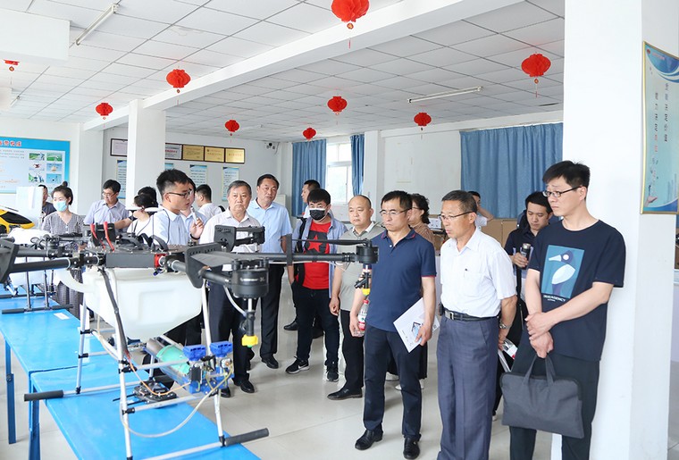 Warmly Welcome The Leaders Of Zibo Equipment Manufacturing Association To Visit Shandong Weixin