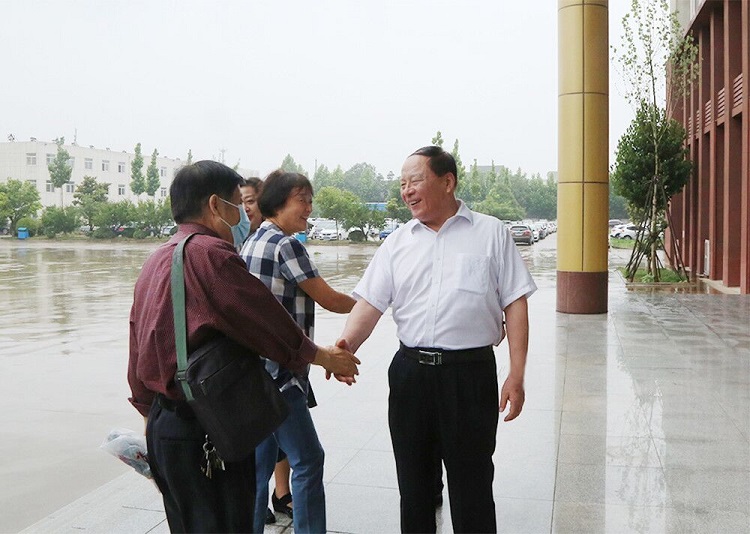 Warmly Welcome The Leaders Of Jining Old Association Of Science And Technology To Visit Shandong Weixin