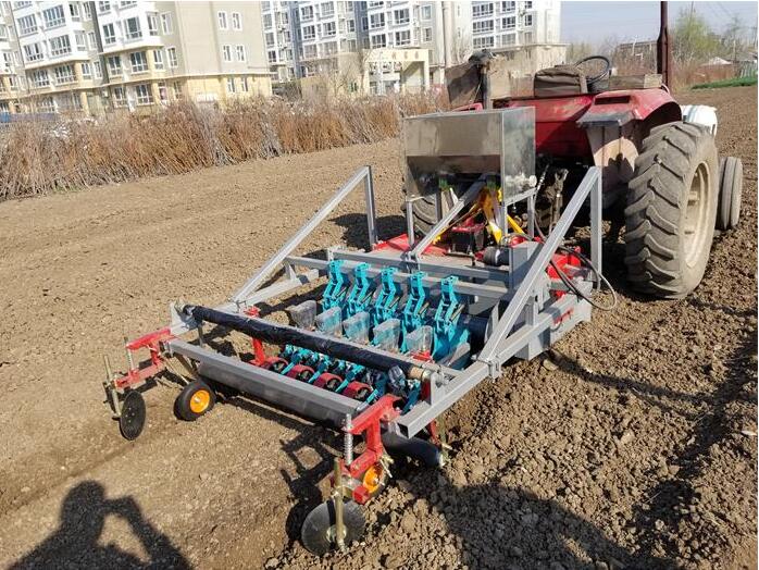 Do You Know The Specific Structure Of The Ridging Film Mulching Machine