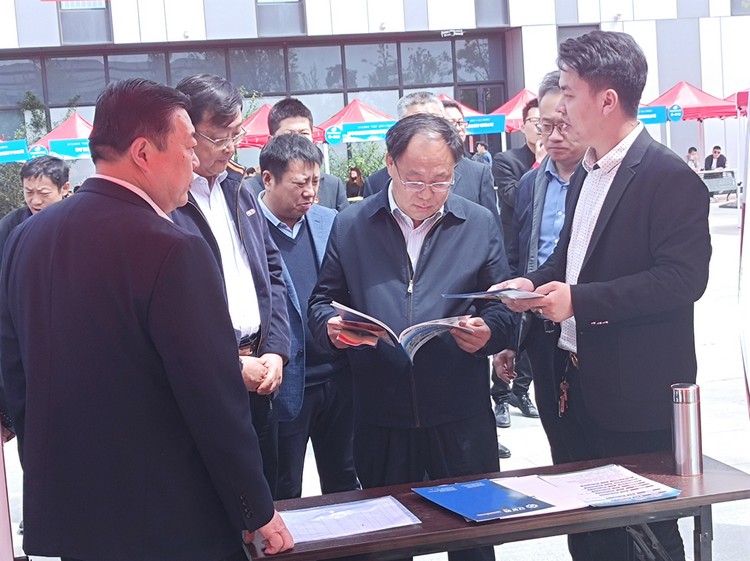 Shandong Weixin Group Participate In A Large-Scale Recruitment Fair For Veterans Of Jining City'S 2021 