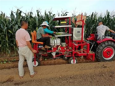 Application Advantages Of Sugar Beet Ridging Film Mulching Machine