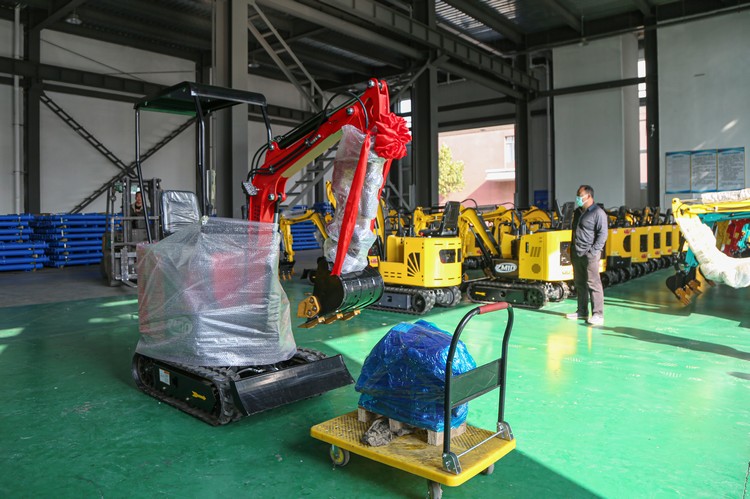 Small Excavator Of Shandong Weixin Sent To Jiangsu